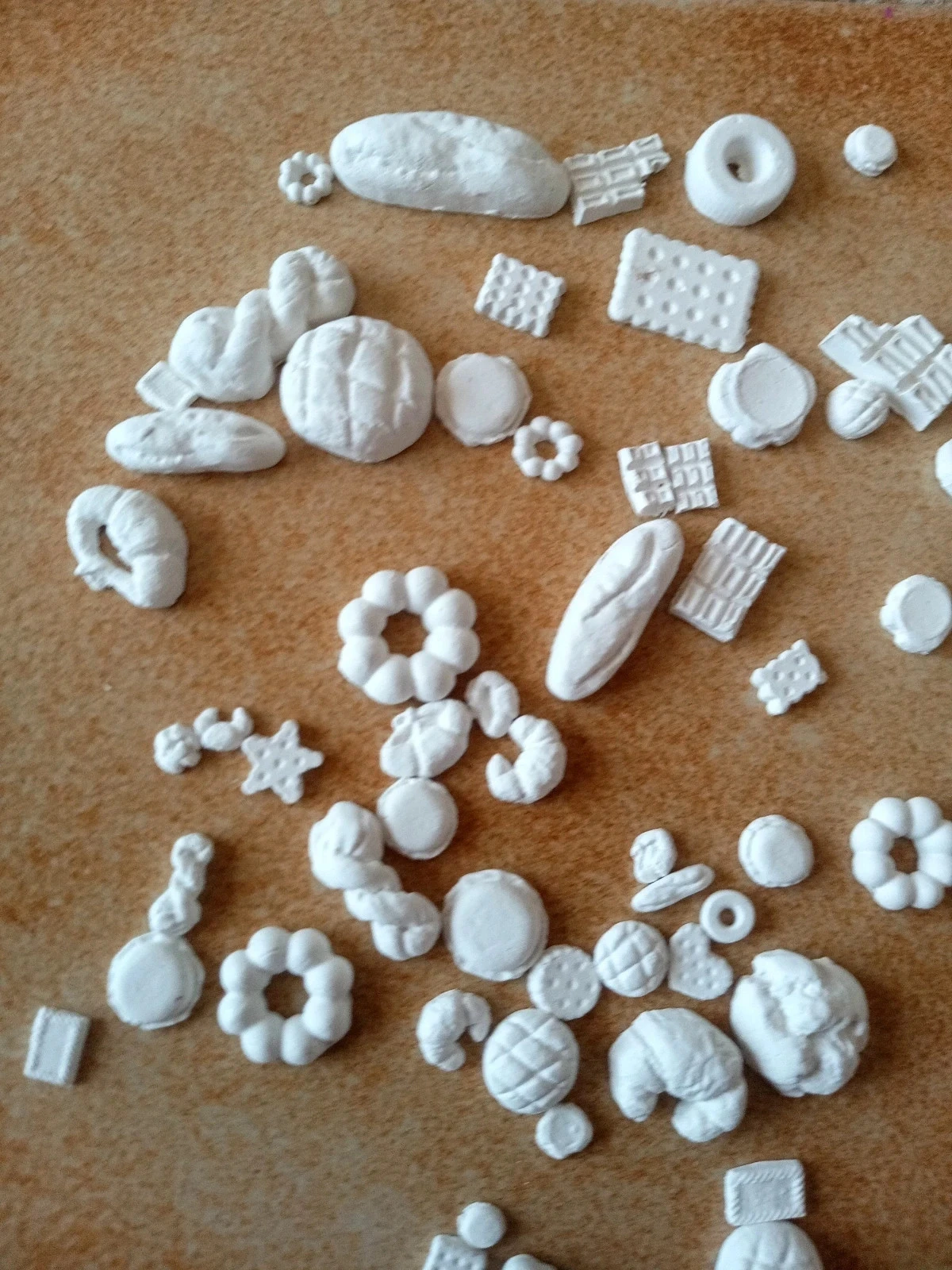 set met witte miniaturen om te schilderen / Creatief vrije tijdsbesteding – Bakkerij & Patisserie – photo 4